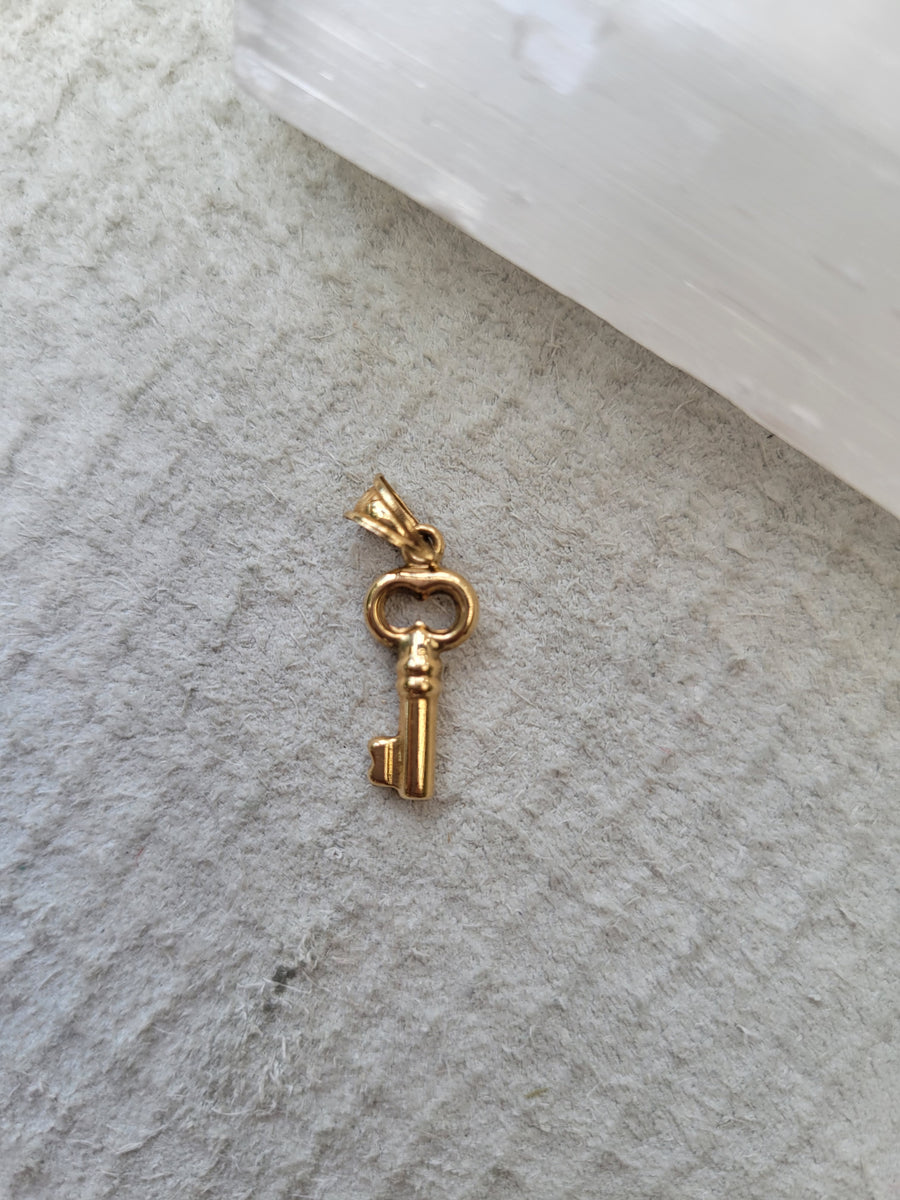 Key Charm 10k